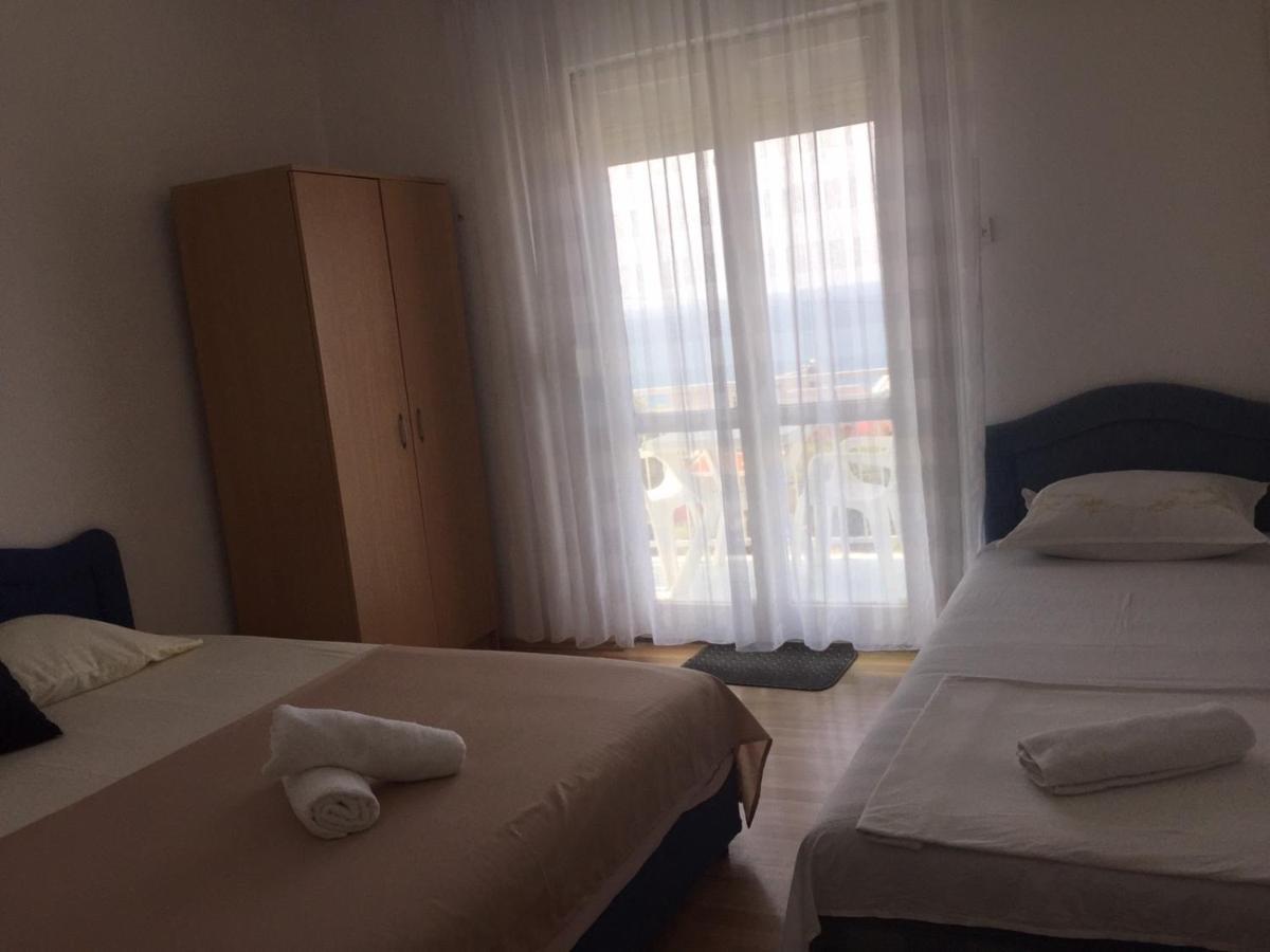 Em Apartments Ulcinj Exteriör bild