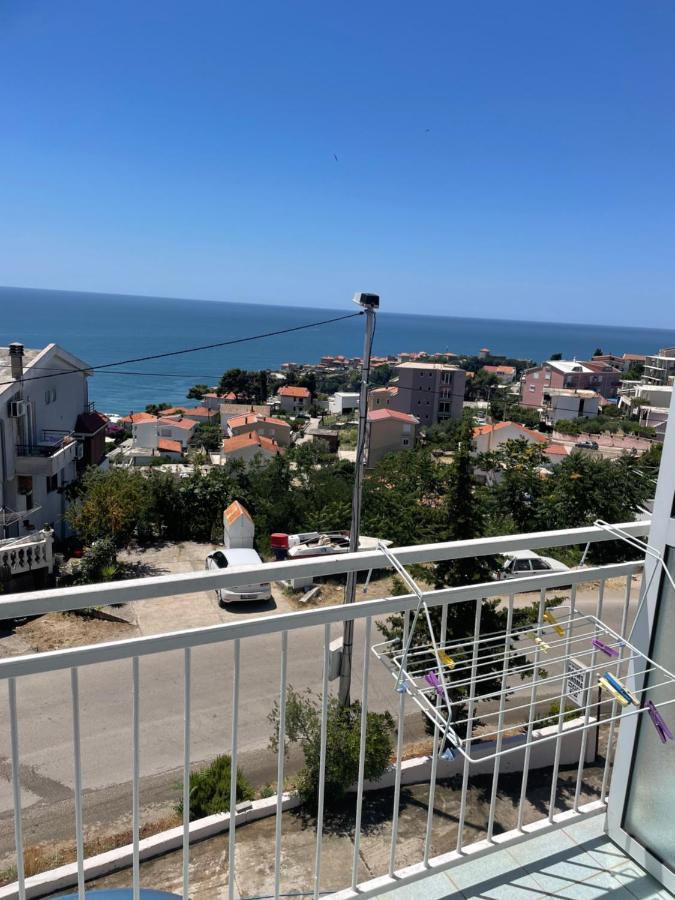 Em Apartments Ulcinj Exteriör bild