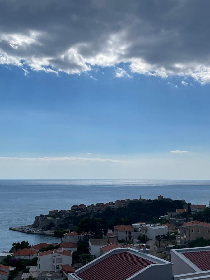 Em Apartments Ulcinj Exteriör bild